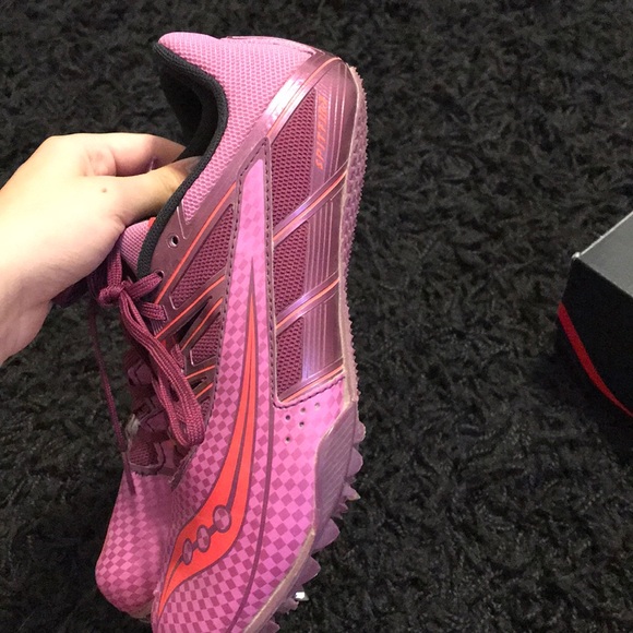 Saucony track shoes - Picture 6 of 8